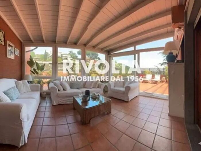 Appartamento trilocale in vendita in Viale Cortina dAmpezzo, Roma