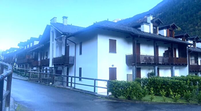 Appartamento bilocale in vendita in Vanzone Con San Carlo