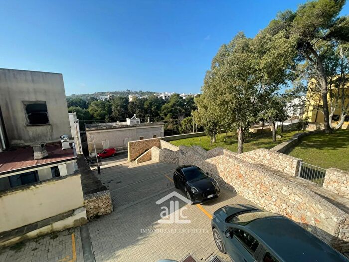 Appartamento trilocale in vendita in Via Vittorio Veneto, Castro