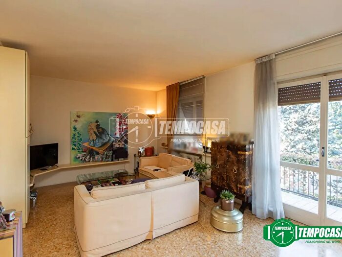 Appartamento quadrilocale in vendita in Via Vittorio Veneto, Castellanza