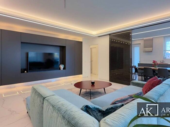 Appartamento con 6 locali in affitto in Via Monte San Gabriele, Porta Mortara, Novara