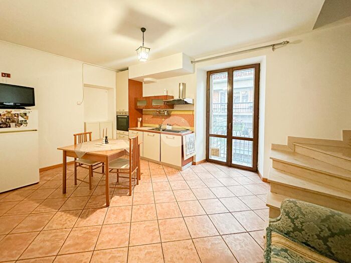 Appartamento trilocale in vendita in Via Ciotti, Teramo