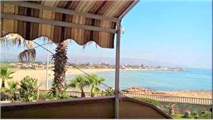 Appartamento trilocale in affitto in Via delle Isole Eolie, Noto