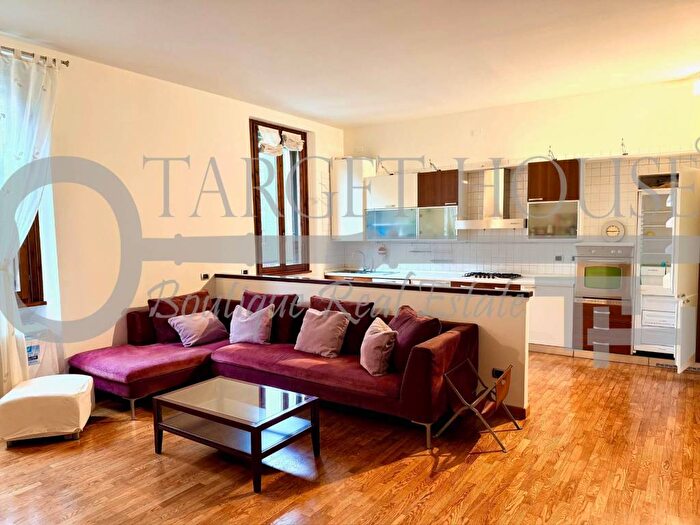 Appartamento bilocale in affitto in Via Francesco Arese, Zara, Milano