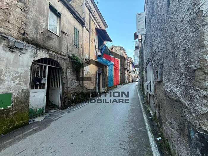 Appartamento bilocale in vendita in Via Franco Nicolosi, Marano Di Napoli