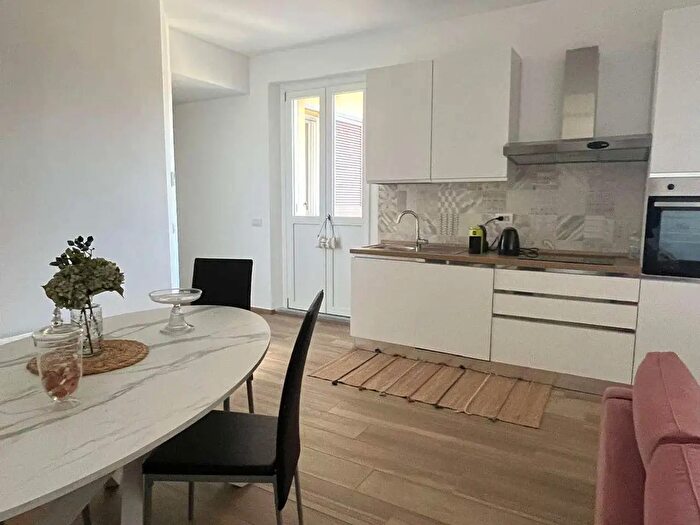 Appartamento trilocale in vendita in Via Massa Saluzzo, Tortona