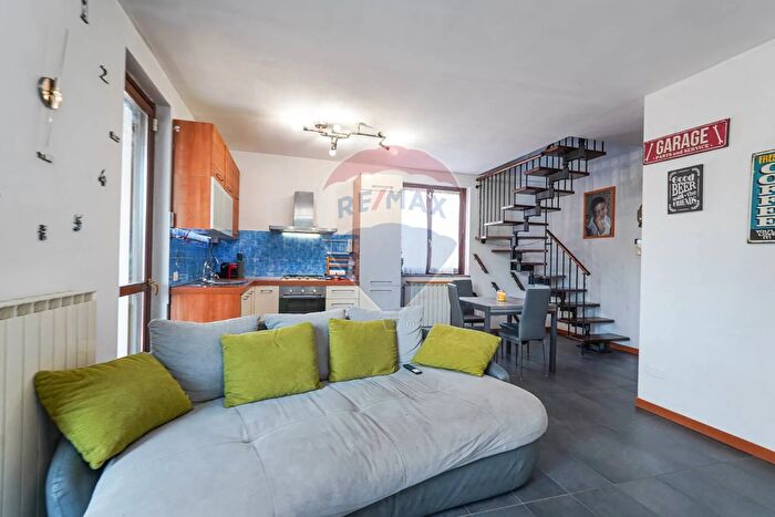 Appartamento bilocale in vendita in Terno DIsola