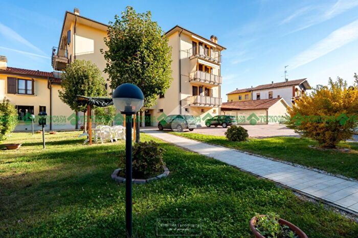 Appartamento bilocale in vendita in Via Castellaccio, Valsamoggia