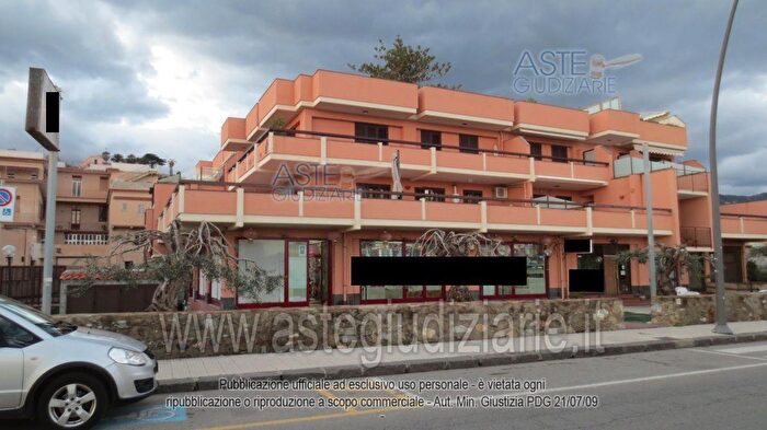 Appartamento in vendita in Via Lungomare Cristoforo Colombo, Roccalumera