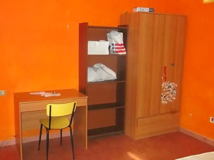 Appartamento con 5 locali in affitto in Piazza Vetovaglie, Pisa