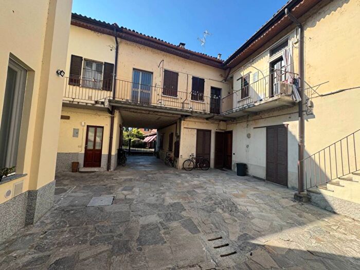 Appartamento monolocale in affitto in Via dei Mille, Borgo Alto, Pavia