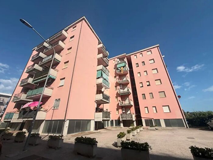 Appartamento trilocale in vendita in Via Camillo Benso Conte di Cavour, Alba Adriatica