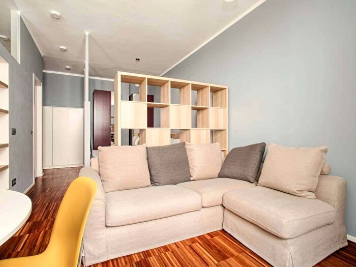 Appartamento bilocale in affitto in Via Piero della Francesca, Sempione, Milano