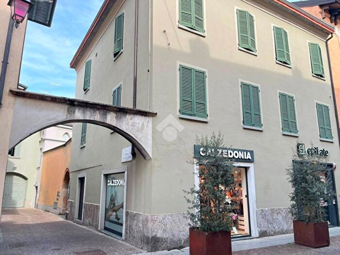 Appartamento trilocale in affitto in Vicolo Ferri, Treviglio
