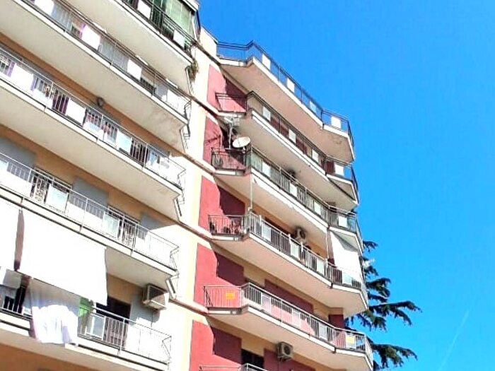 Appartamento quadrilocale in affitto in Via Alcide De Gasperi, Torre del Greco