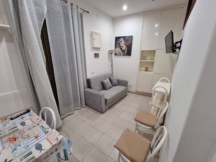 Casa trilocale in affitto in Via delle Camelie, Centro, Riposto
