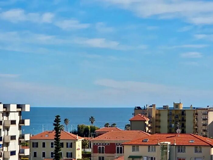 Appartamento bilocale in vendita in Via San Francesco, Taggia