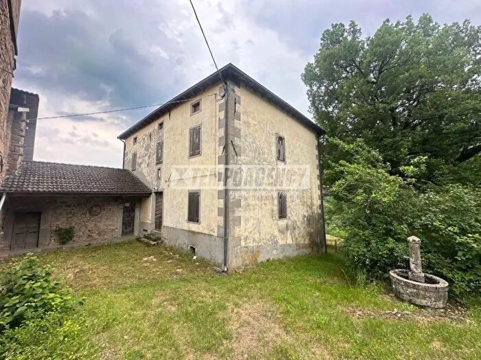 Casa con 5 locali in vendita in Via Ponte Strettara, Montecreto