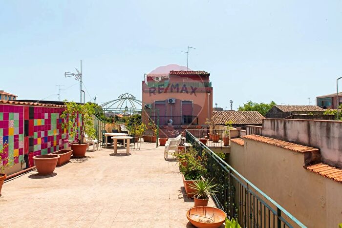Casa quadrilocale in vendita in Via Macaluso, Catania