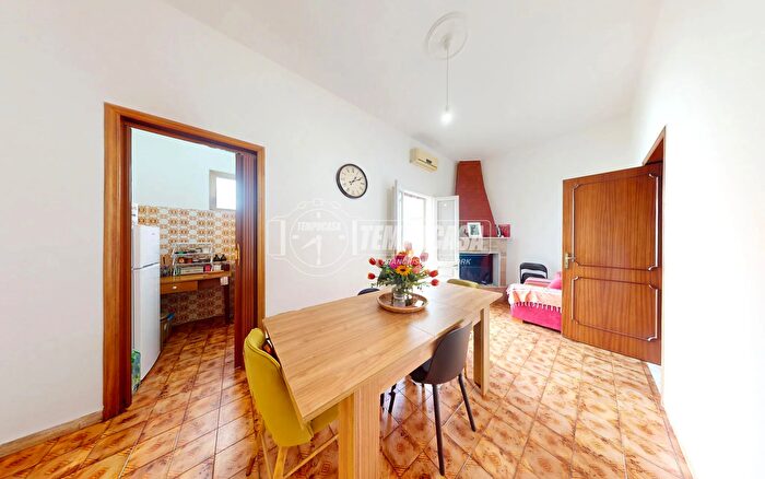 Casa quadrilocale in vendita in Via Pietro Mascagni, Trepuzzi