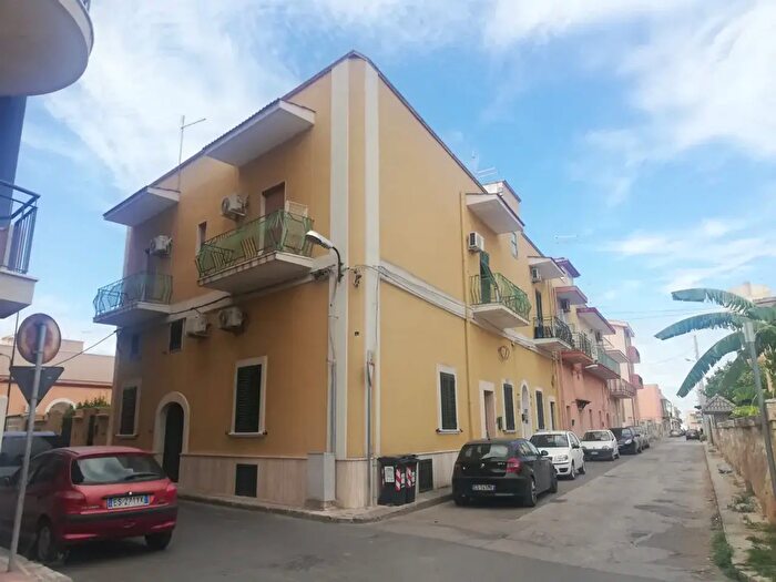 Appartamento quadrilocale in vendita in Via San Michele, Taranto