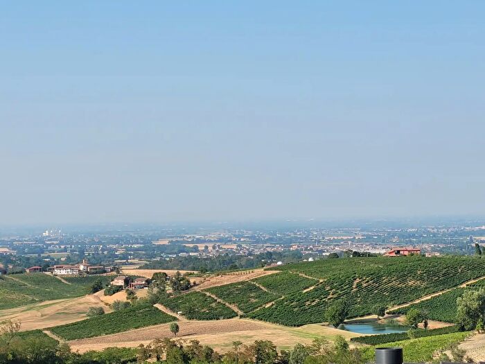 Casa quadrilocale in vendita in Località Albareto, Ziano Piacentino