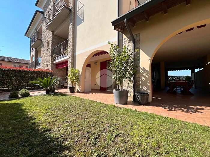 Appartamento trilocale in vendita in Via Don Milani, Castegnato