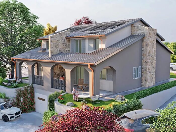 Casa con 5 locali in vendita in Via Polinori, Todi