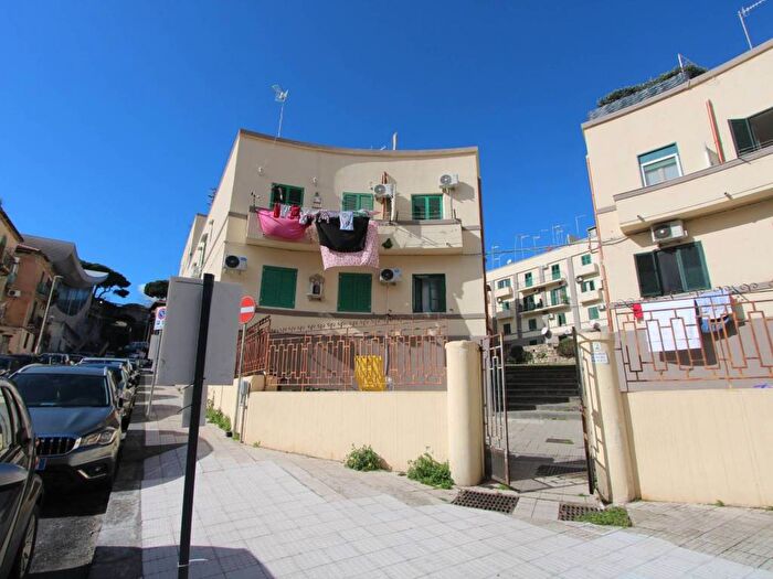 Appartamento trilocale in affitto in Via Rocca Guelfonia, Centro Storico, Messina