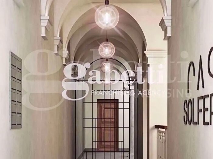 Appartamento bilocale in vendita in Via Solferino, Bologna