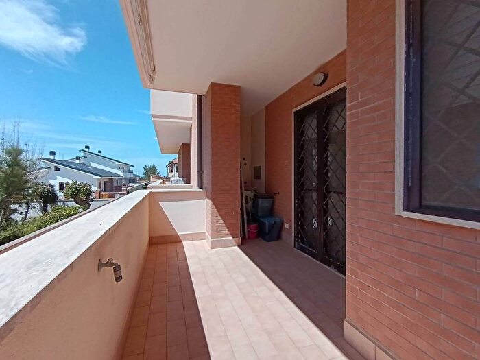 Appartamento bilocale in affitto in Viale di Focene, Focene, Fiumicino