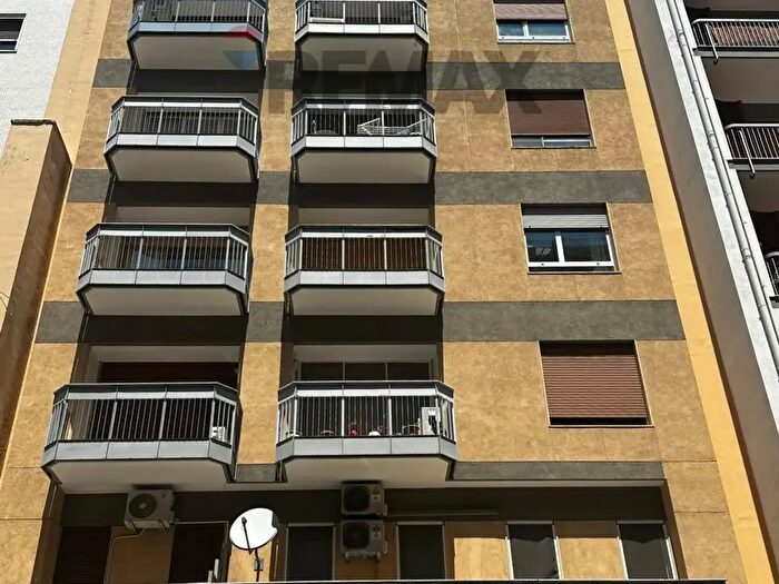 Appartamento trilocale in vendita in Via Dante Alighieri, Bari