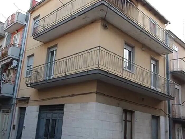 Casa quadrilocale in vendita in Via Archimede, Carlentini