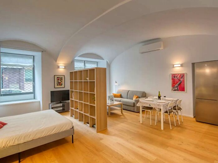 Appartamento monolocale in affitto in Via Alfieri, Torino