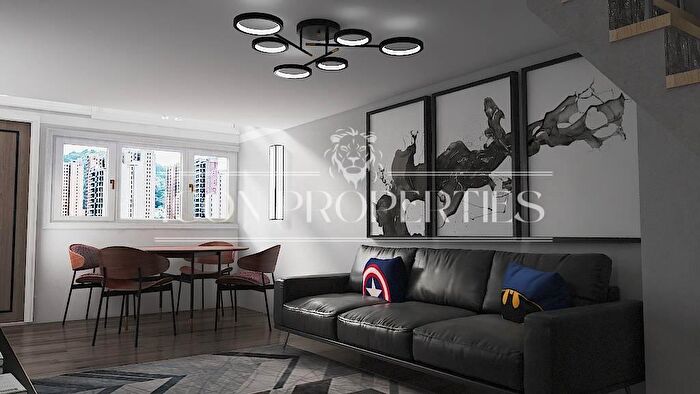 Appartamento trilocale in vendita in Via Alfredo Soffredini, Milano