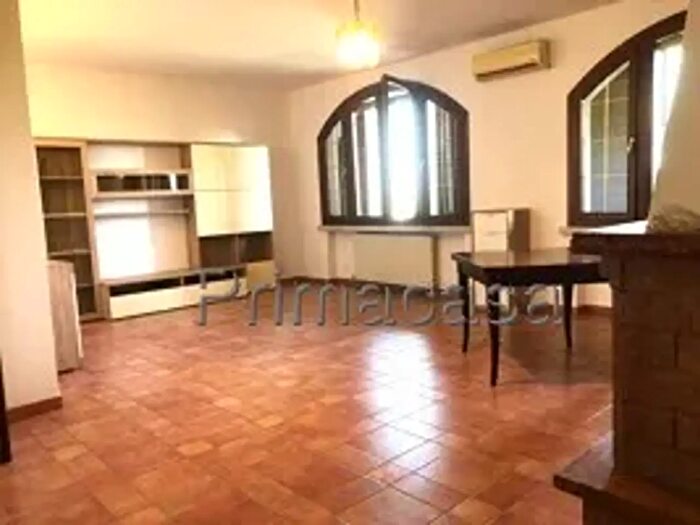 Appartamento con 7 locali in affitto in Via Pistore, Sanguinetto