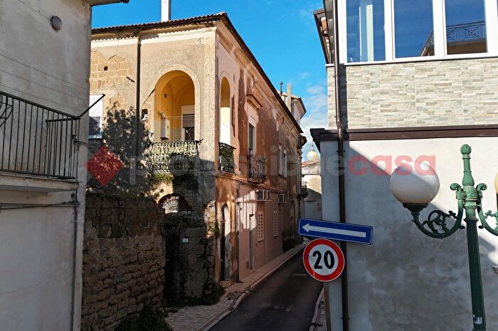 Casa con 5 locali in vendita in Via Sannita, Airola