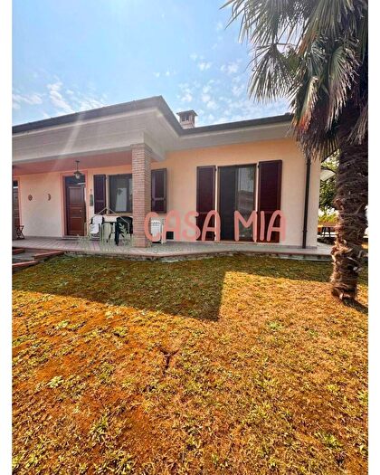 Casa trilocale in vendita in Via Molino Nuovo, Gazzola