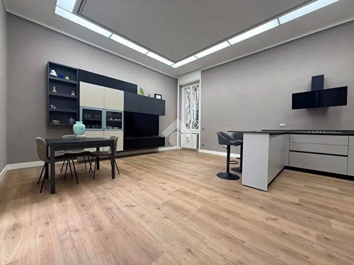 Appartamento trilocale in vendita in Viale Rebuffone, Brescia