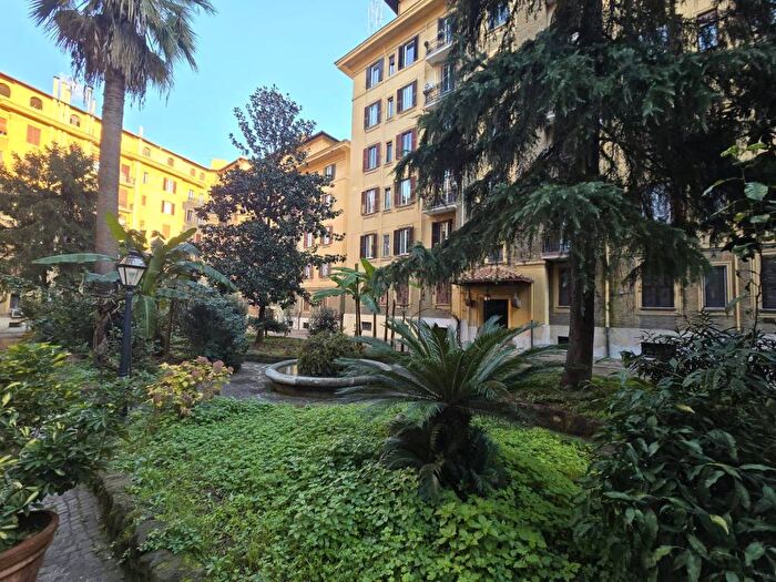 Appartamento quadrilocale in affitto in Via Tagliamento, Trieste Coppedè, Roma