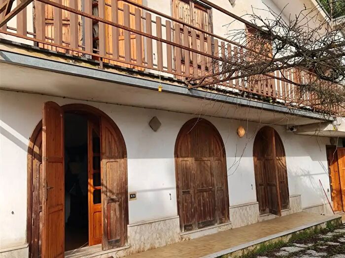 Casa con 7 locali in vendita in Via di Vignarola, San Giovanni Incarico