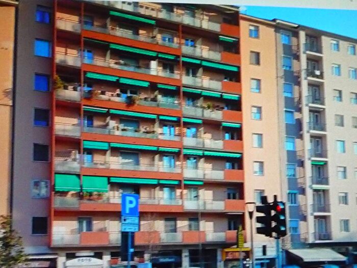 Appartamento bilocale in affitto in Via George Washington, Solari, Milano