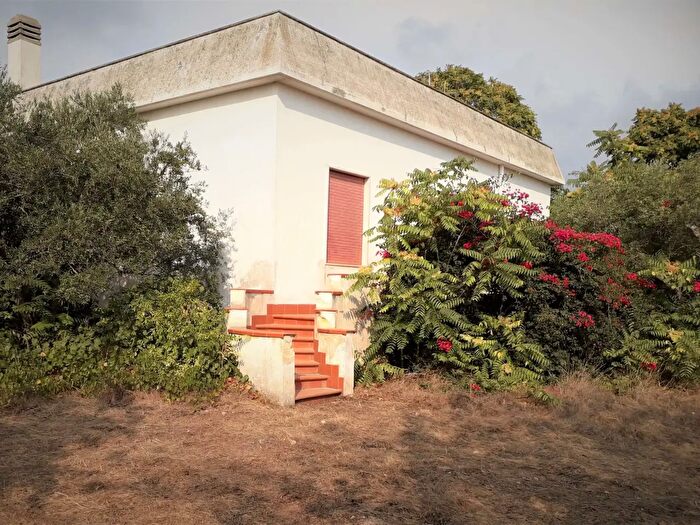 Casa con 7 locali in vendita in Marsala