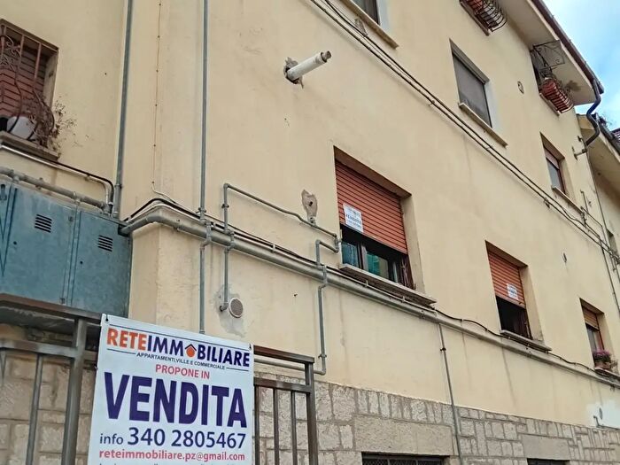 Appartamento quadrilocale in vendita in Via Ettore Ciccotti, Potenza
