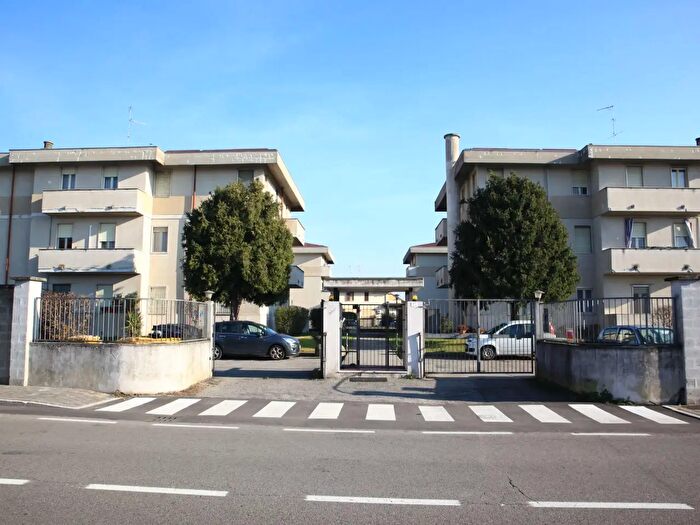 Appartamento trilocale in vendita in Gambolo