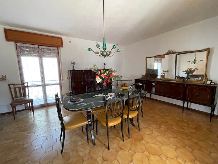 Casa trilocale in vendita in Bettola