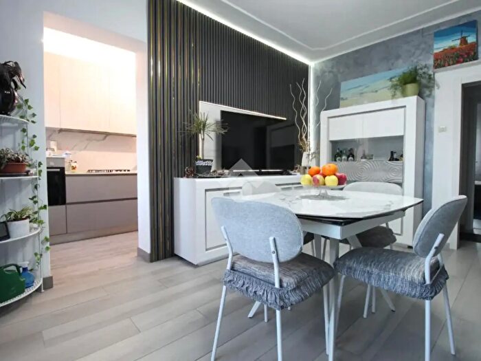 Appartamento trilocale in vendita in Via Radici, Casalgrande