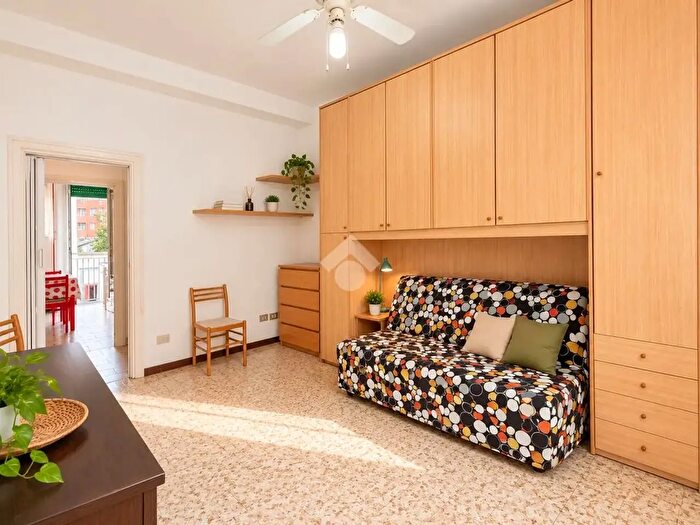 Appartamento monolocale in vendita in Via Volvinio, Milano