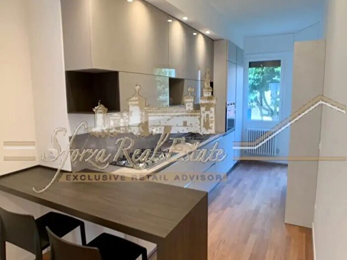 Appartamento trilocale in affitto in Via Romolo Gessi, Milano