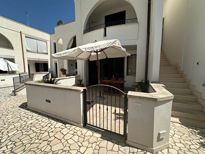 Appartamento trilocale in vendita in Via Riccardo Rubrichi, Uggiano La Chiesa